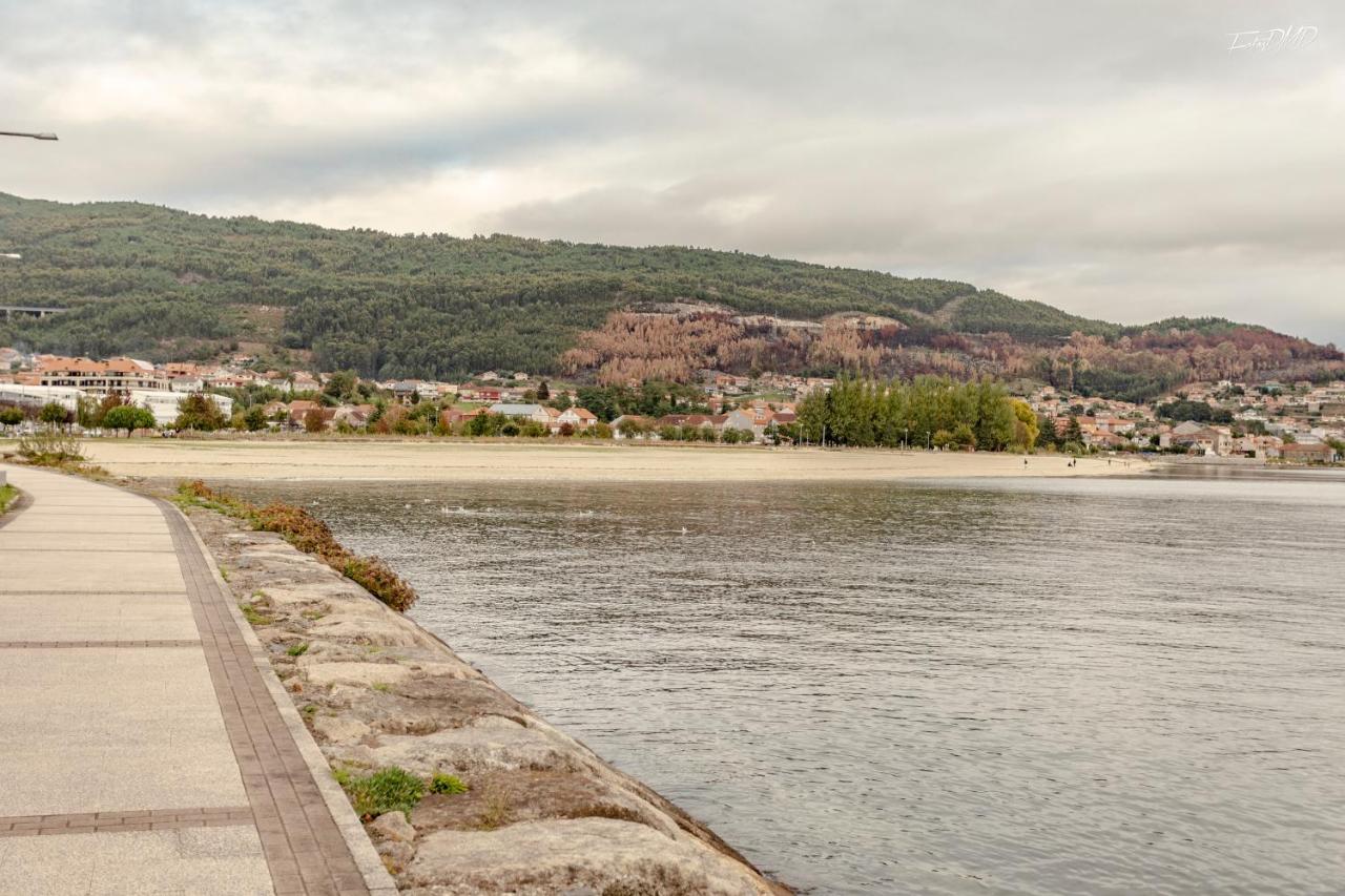 Апартаменти As Barxas Playa Моанья Екстер'єр фото